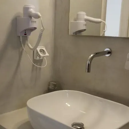 Center Lovely * Fira (Santorini)